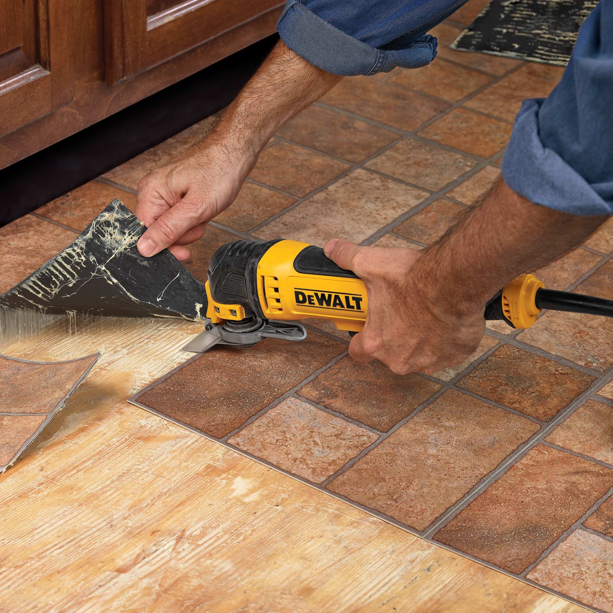 DeWalt Rigid Scraping Oscillating Blade - Image 4
