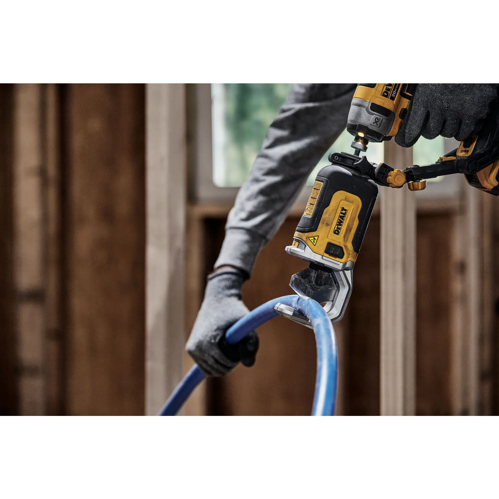 DeWalt IMPACT CONNECT™ PVC/PEX Pipe Cutter Attachment - Image 16
