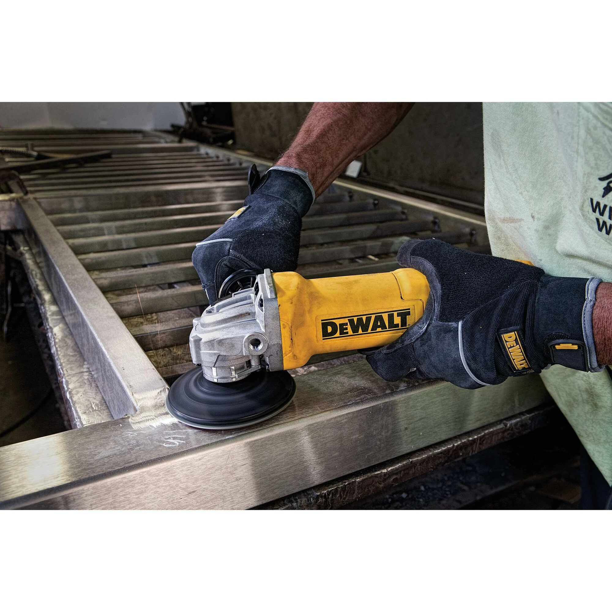 DeWalt 4-1/2" (115mm) Paddle Switch Small Angle Grinder - Image 15