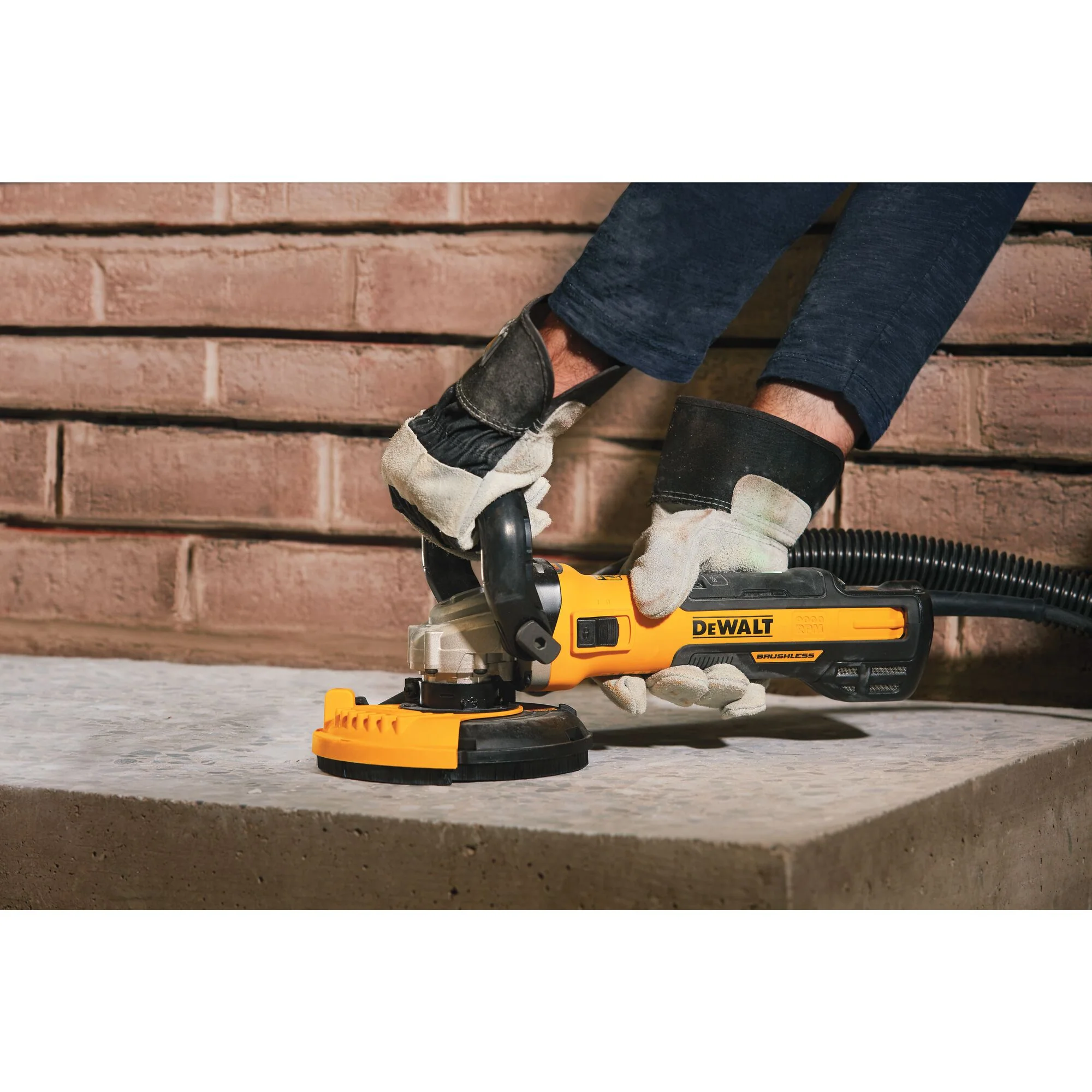 DeWalt 5" Brushless Corded Surface Grinder Kit w/ KICKBACK BREAK™ - Image 5