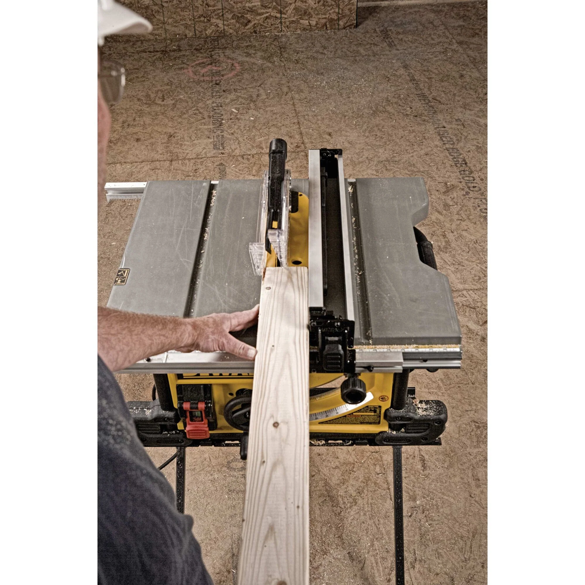 DeWalt 10" Table Saw w/ Scissor Stand - Image 19