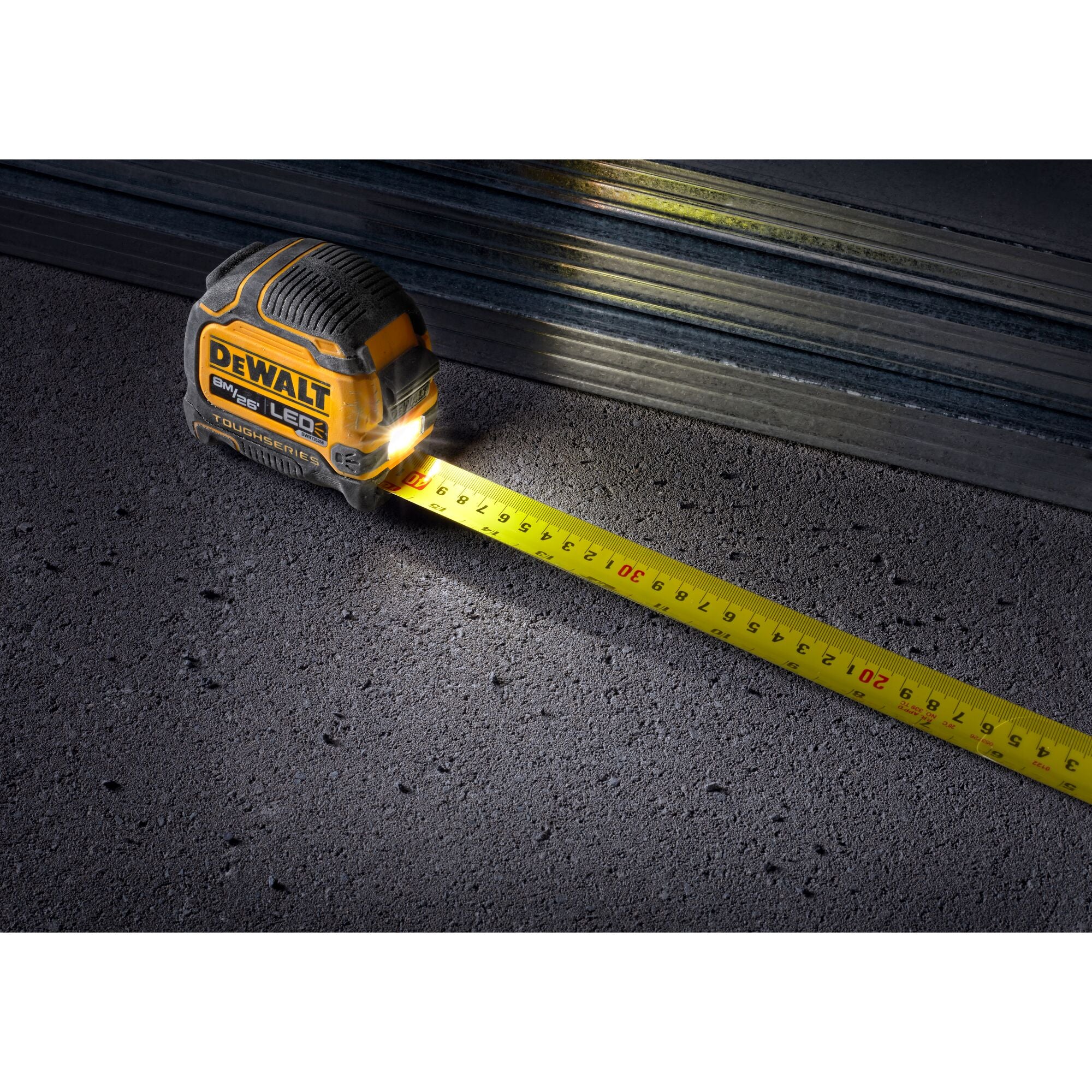 DeWalt TOUGHSERIES™ 8m/26ft Tape Measure w/ LED Light - Image 6