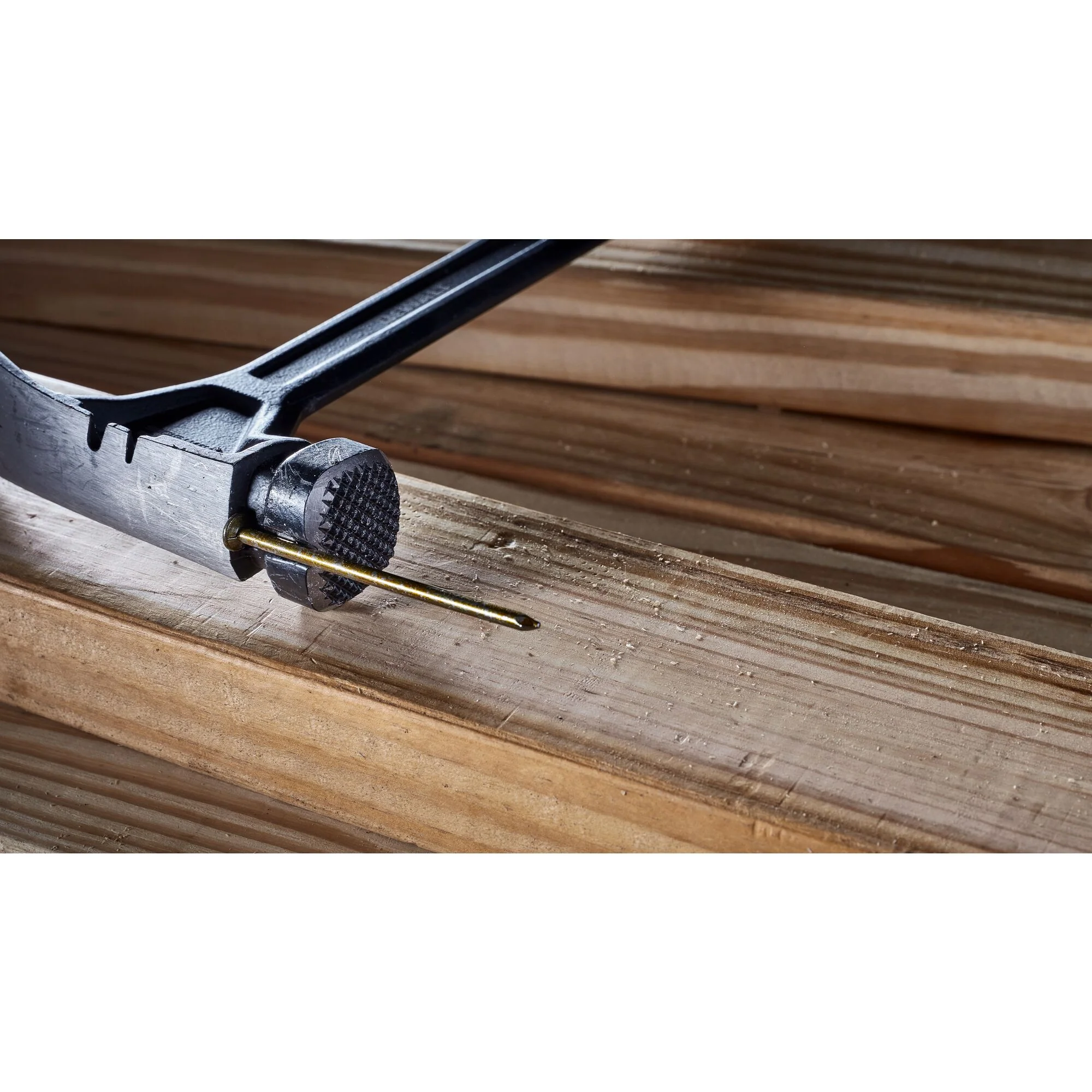 DeWalt 22 oz. Steel Framing Hammer - Image 6