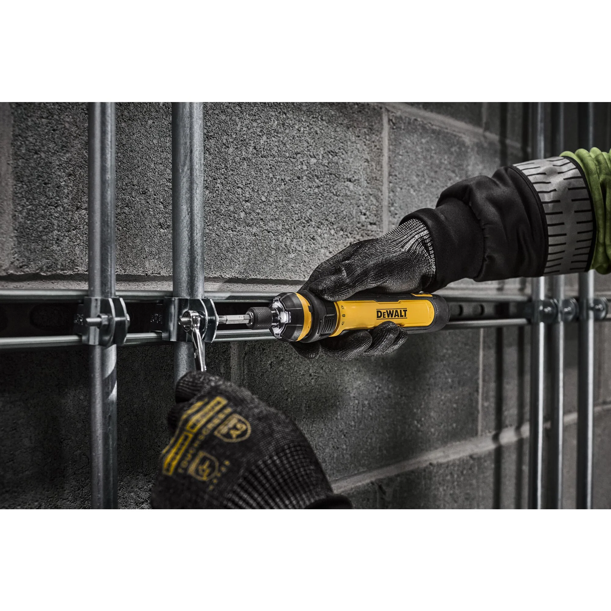 DeWalt 14 pc. Cordless Screwdriver Set w/ FLEXDRIVE™ Control - Image 8