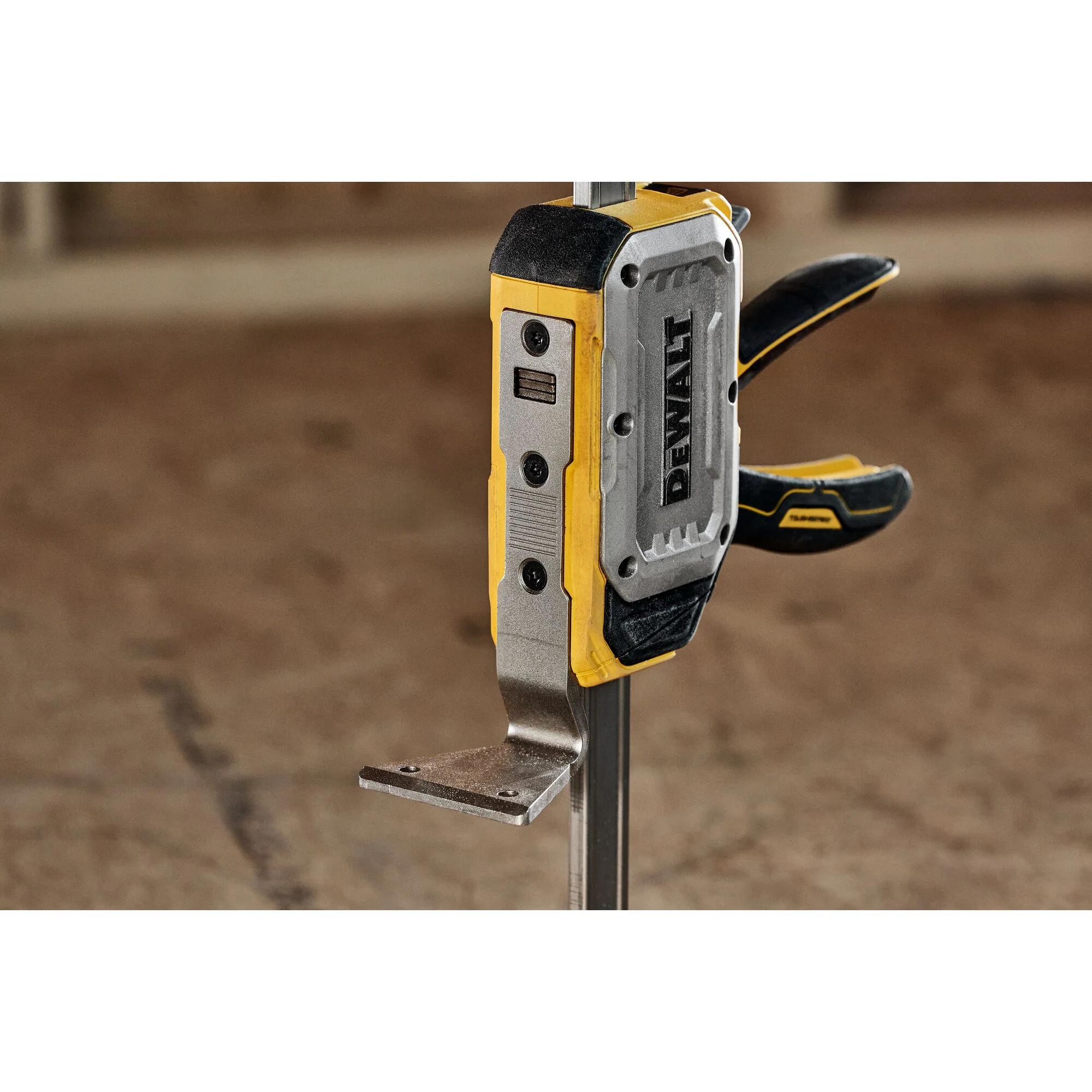 Dewalt TOUGHSERIES Construction Jack - Image 17