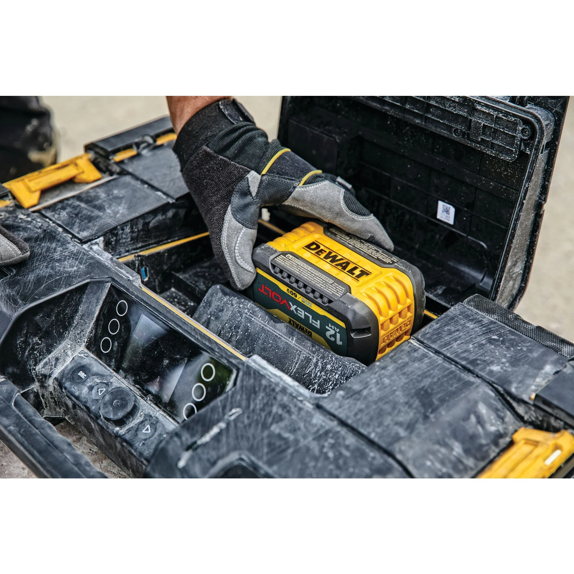 DeWalt ToughSystem® Radio 2.0 w/ Charger - Image 11