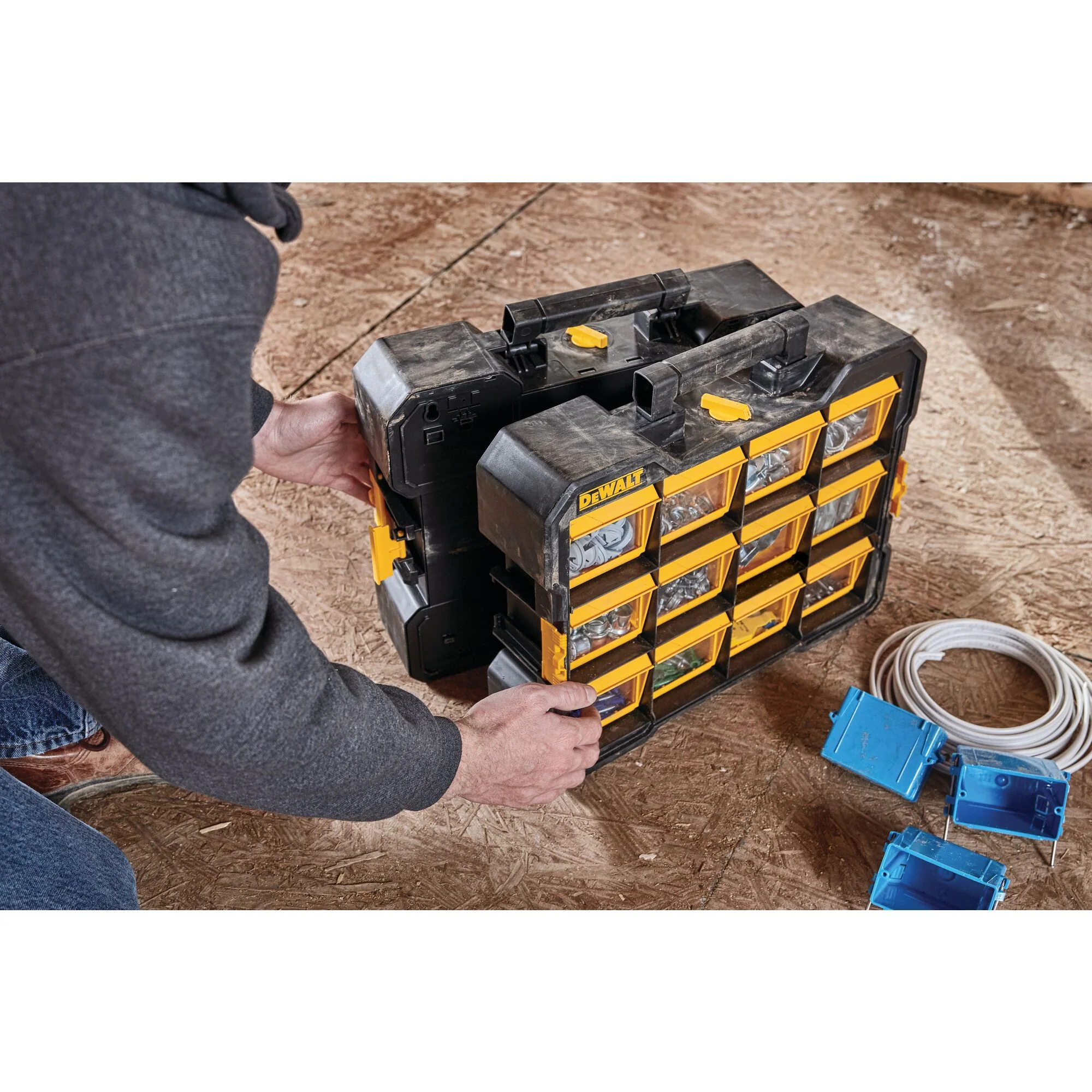 DeWalt Flip-Bin Organizer - Image 10