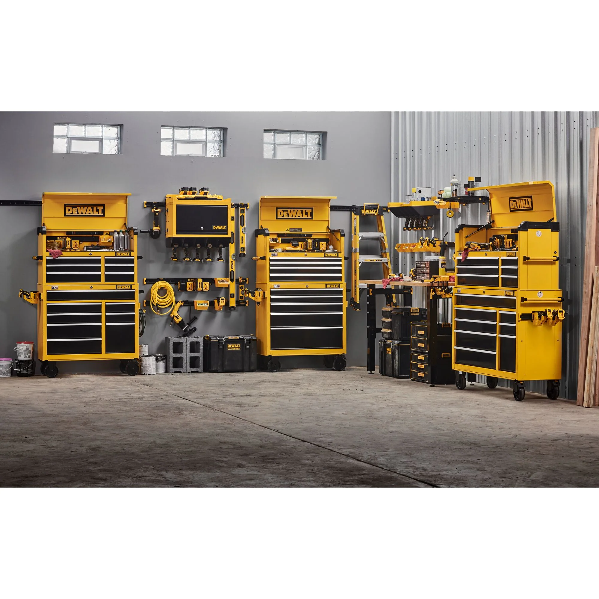 DeWalt 41" 8-Drawer Rolling Tool Cabinet - Image 8