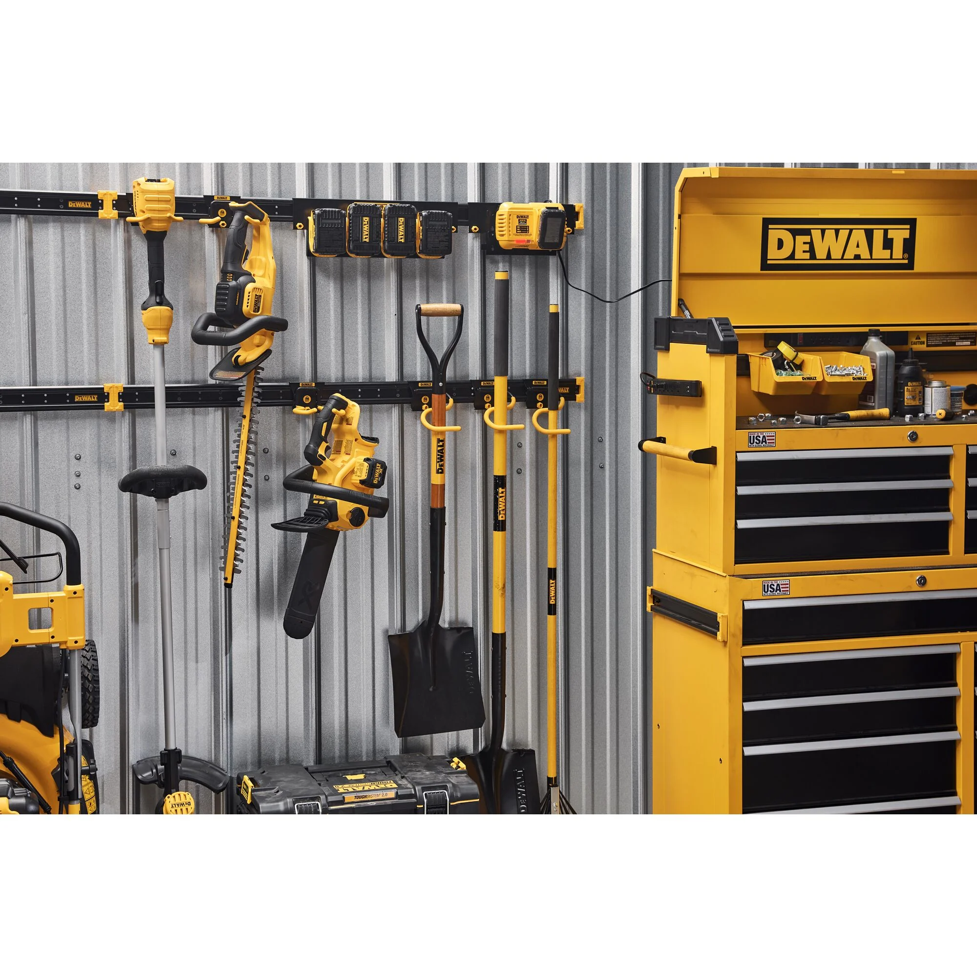 DeWalt Lawn and Garden Storage Kit - Image 2