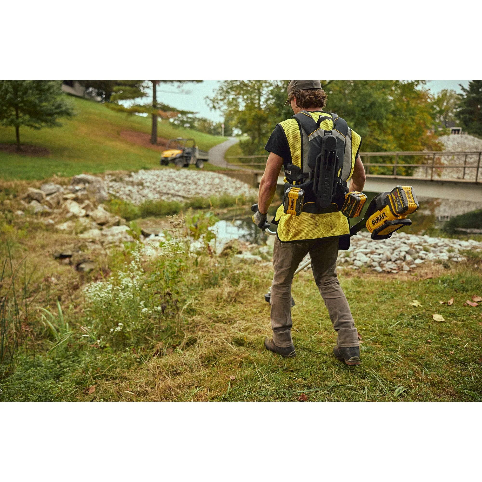 DeWalt Trimmer Exo Harness - Image 2