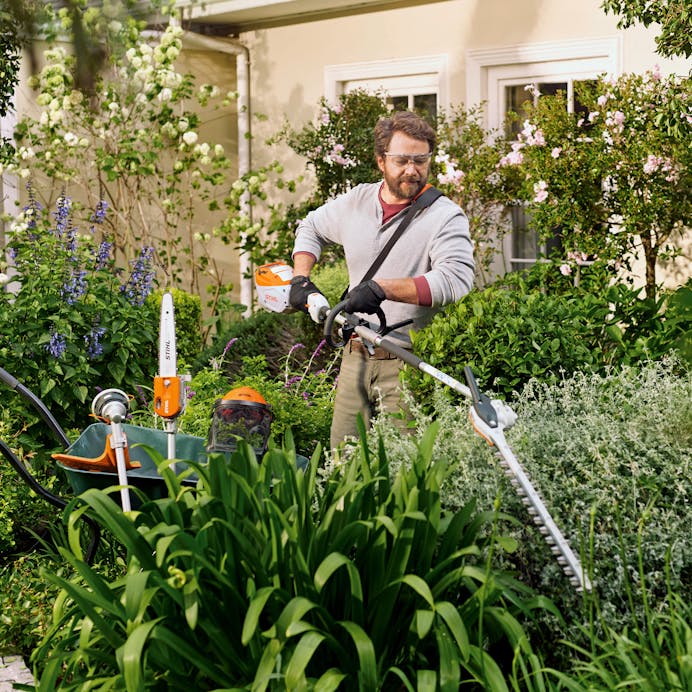 STIHL KMA 80R Cordless KombiSystem KombiEngine (AK System) - Image 5