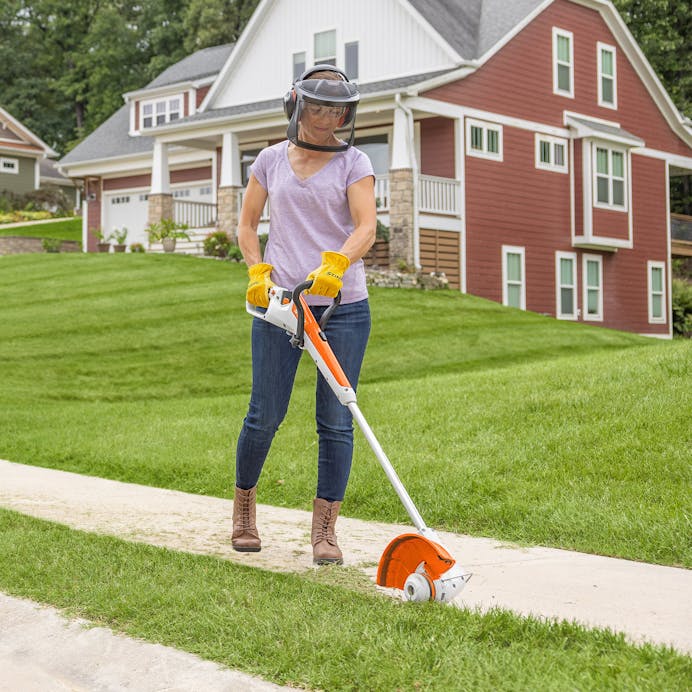 STIHL FSA 30 Cordless Battery Grass Trimmer Kit - Image 4