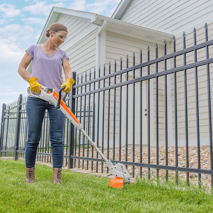 STIHL FSA 30 Cordless Battery Grass Trimmer Kit - Image 6