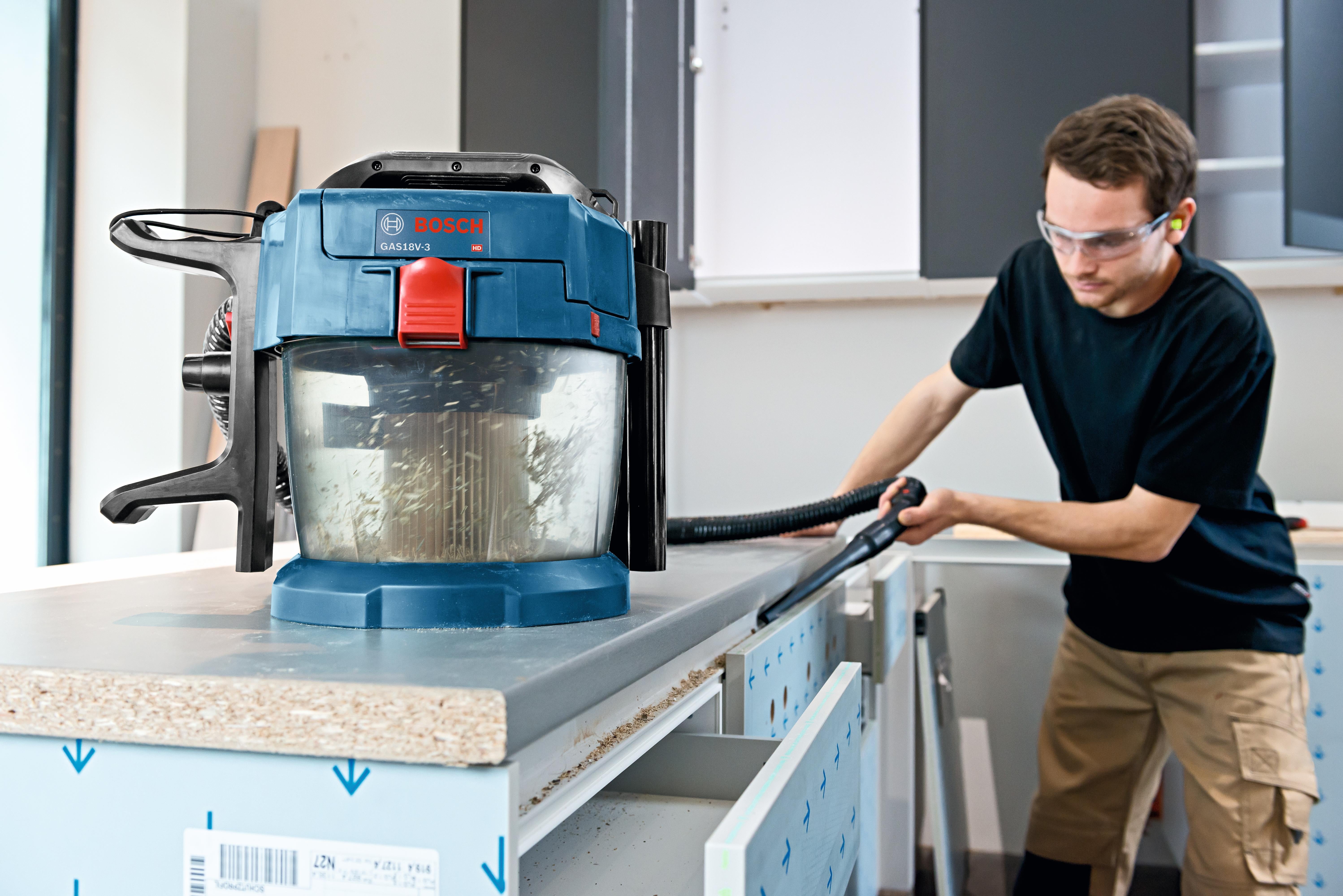 Bosch 18V 2.6 Gallon Wet/Dry Vacuum Cleaner w/ HEPA Filter - Tool Only - Image 2