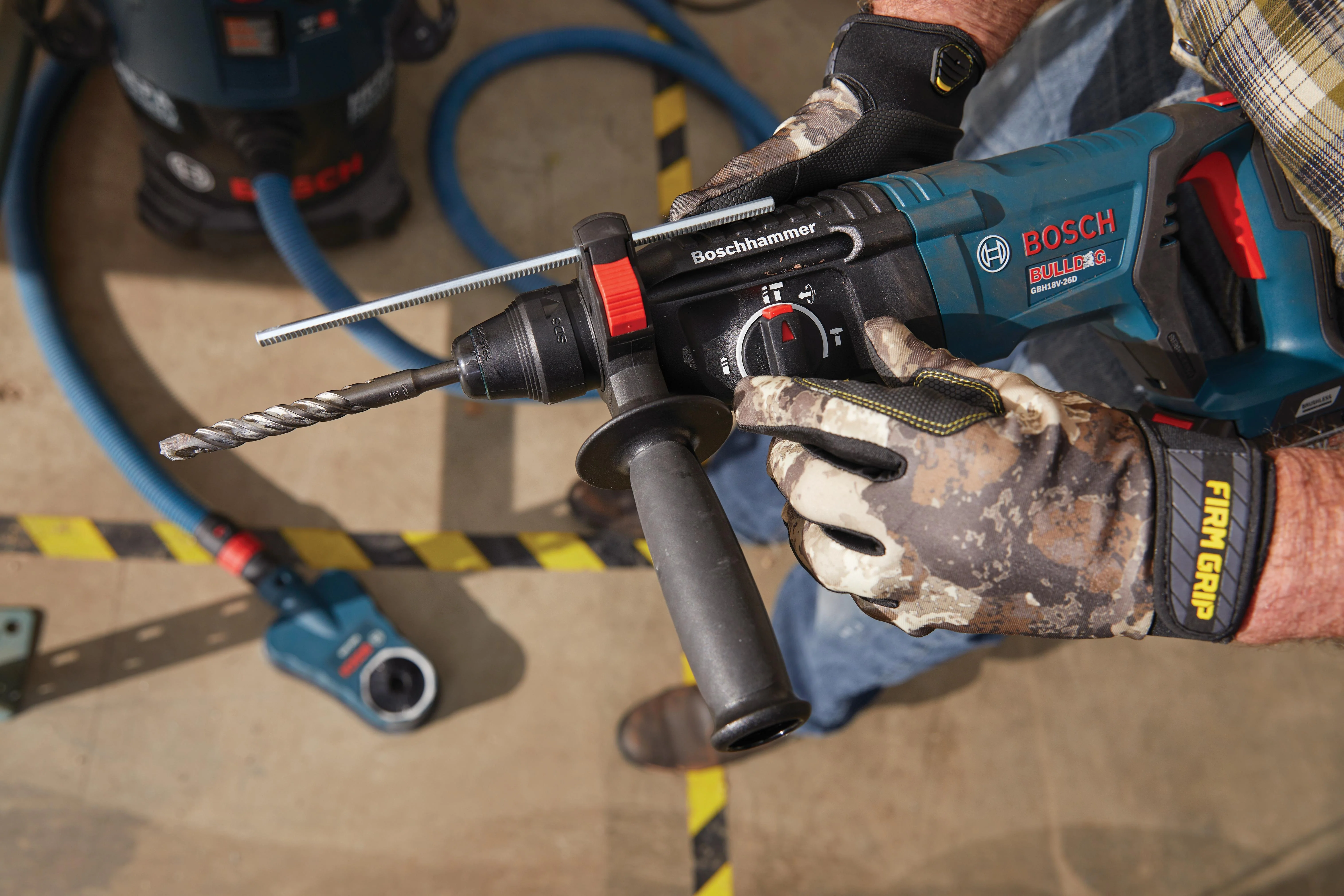 Bosch 18V EC Brushless SDS Plus® Bulldog™ 1" Rotary Hammer Kit - Image 4