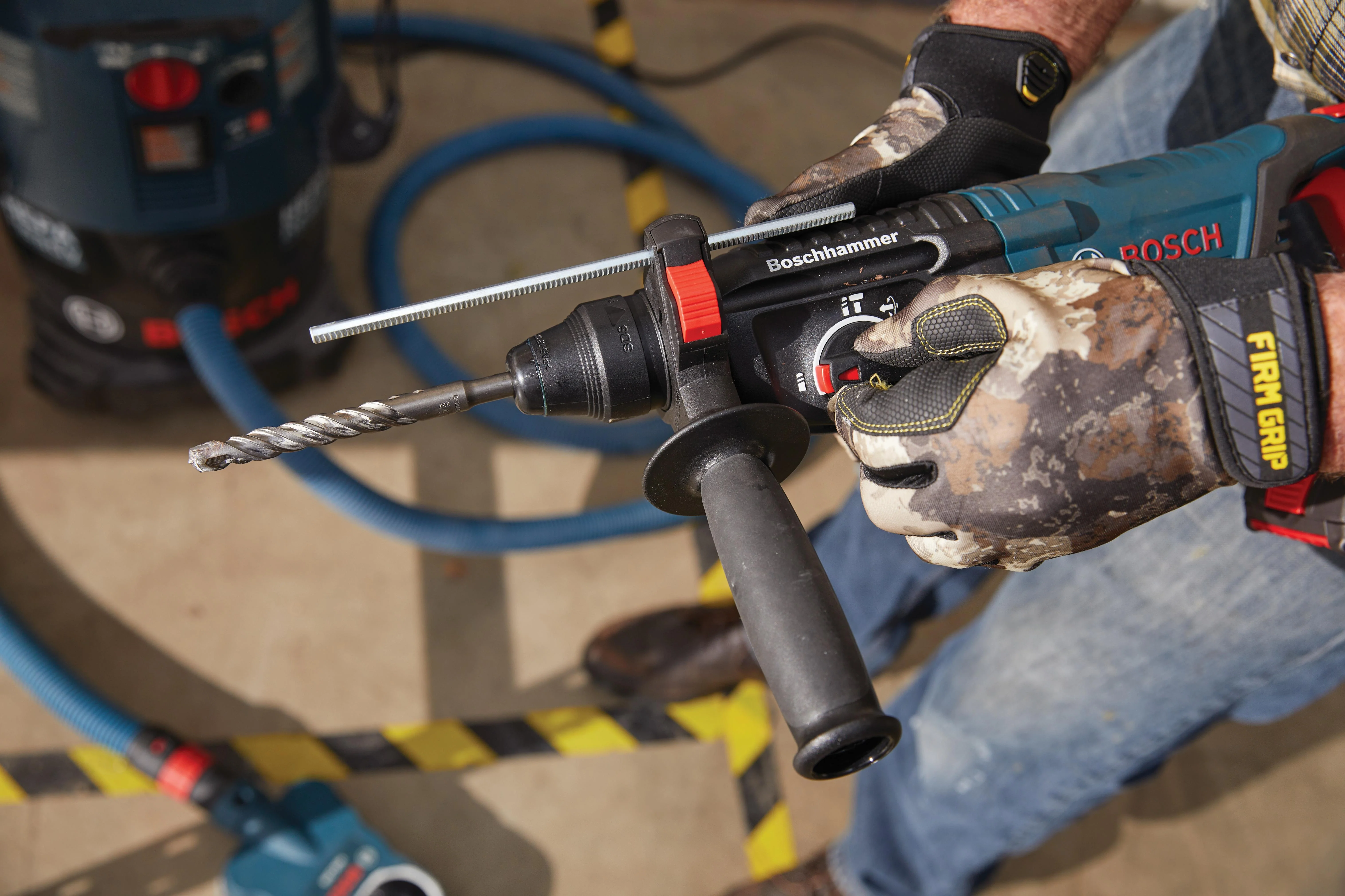Bosch 18V EC Brushless SDS Plus® Bulldog™ 1" Rotary Hammer Kit - Image 7