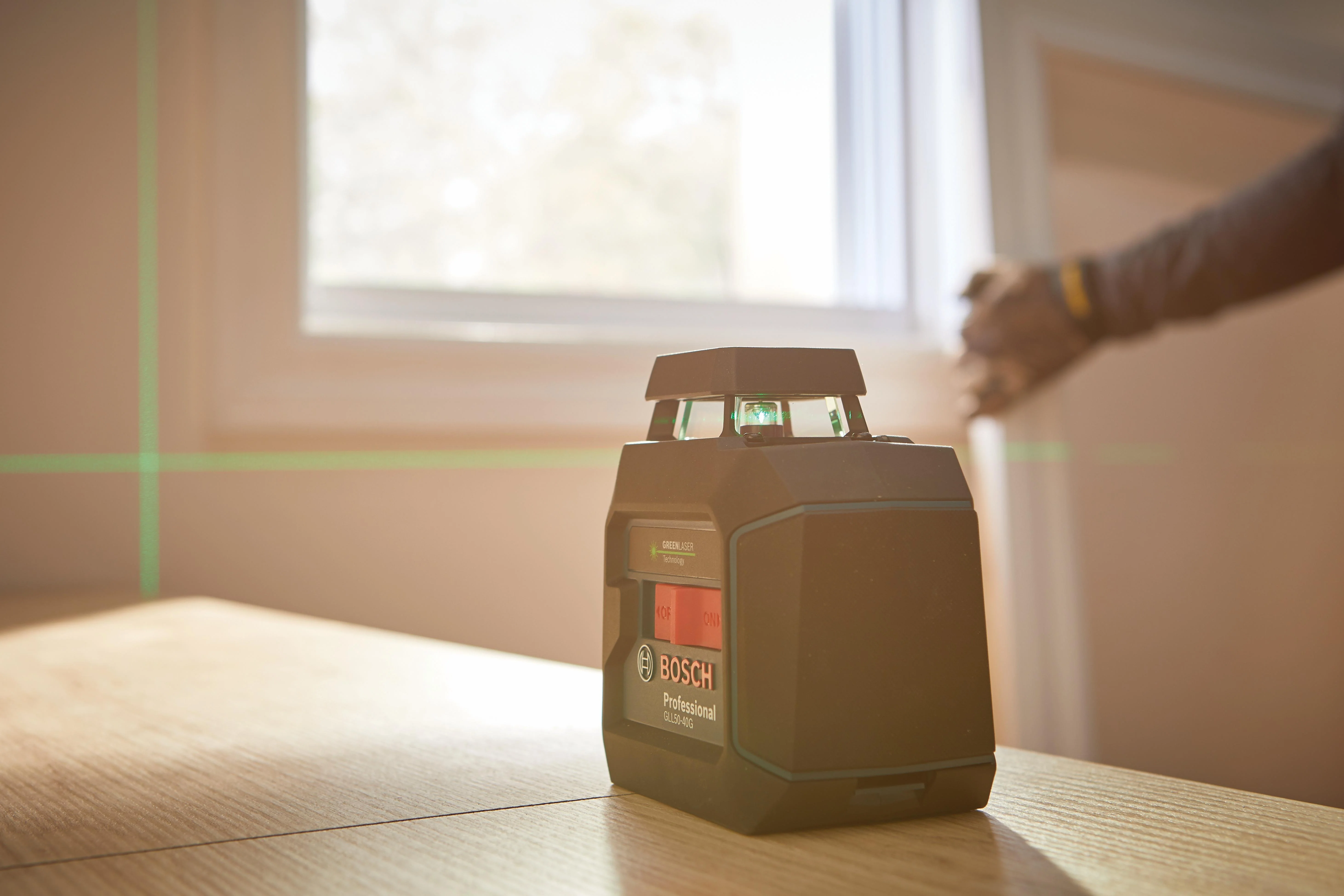 Bosch Green-Beam Self-Leveling 360° Cross-Line Laser - Image 10