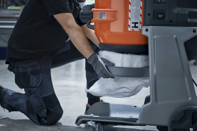 Husqvarna DE 110H 120V HEPA Dust Extractor Vacuum - Image 10