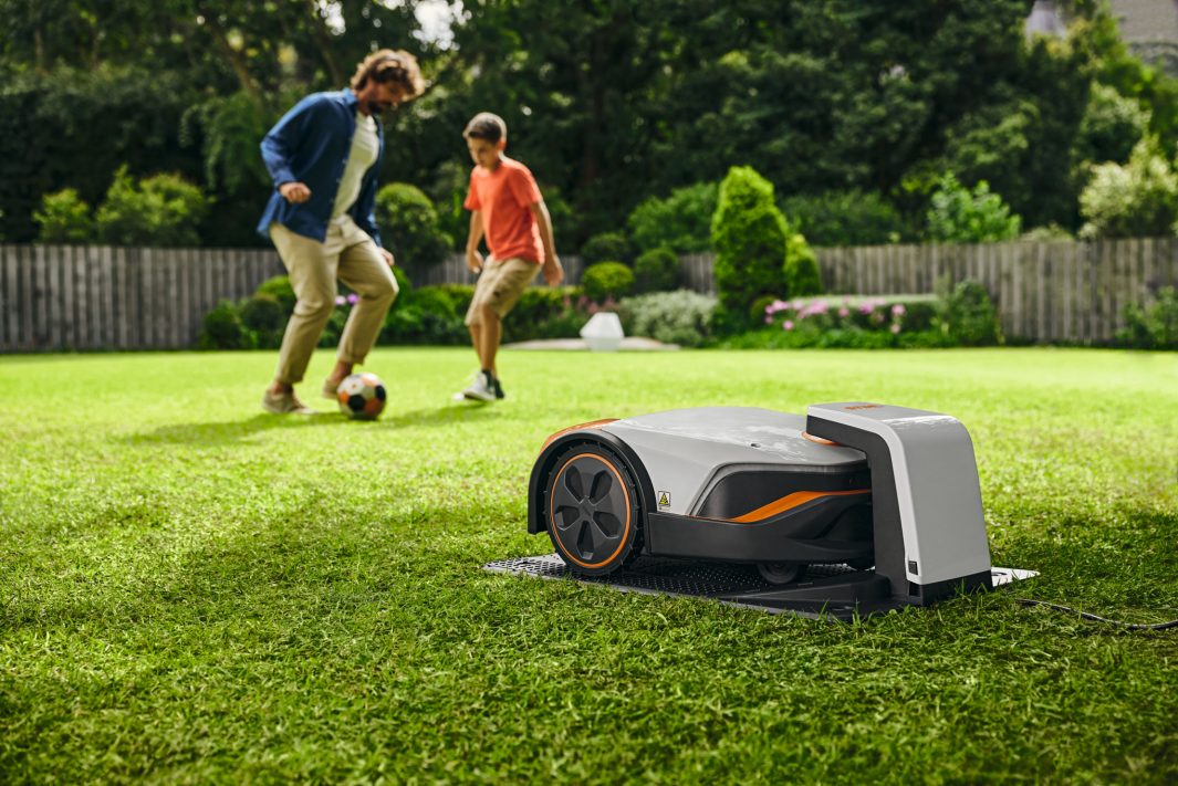 STIHL iMow® 5 Robotic Lawn Mower - Image 5