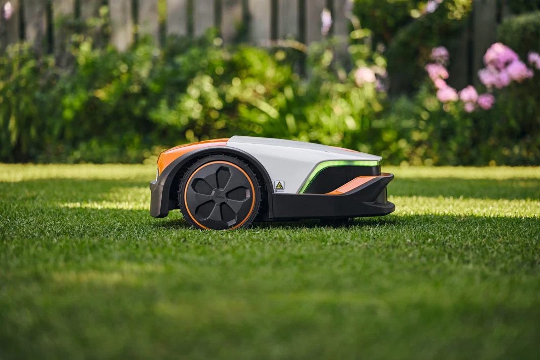STIHL iMow® 5 Robotic Lawn Mower - Image 6