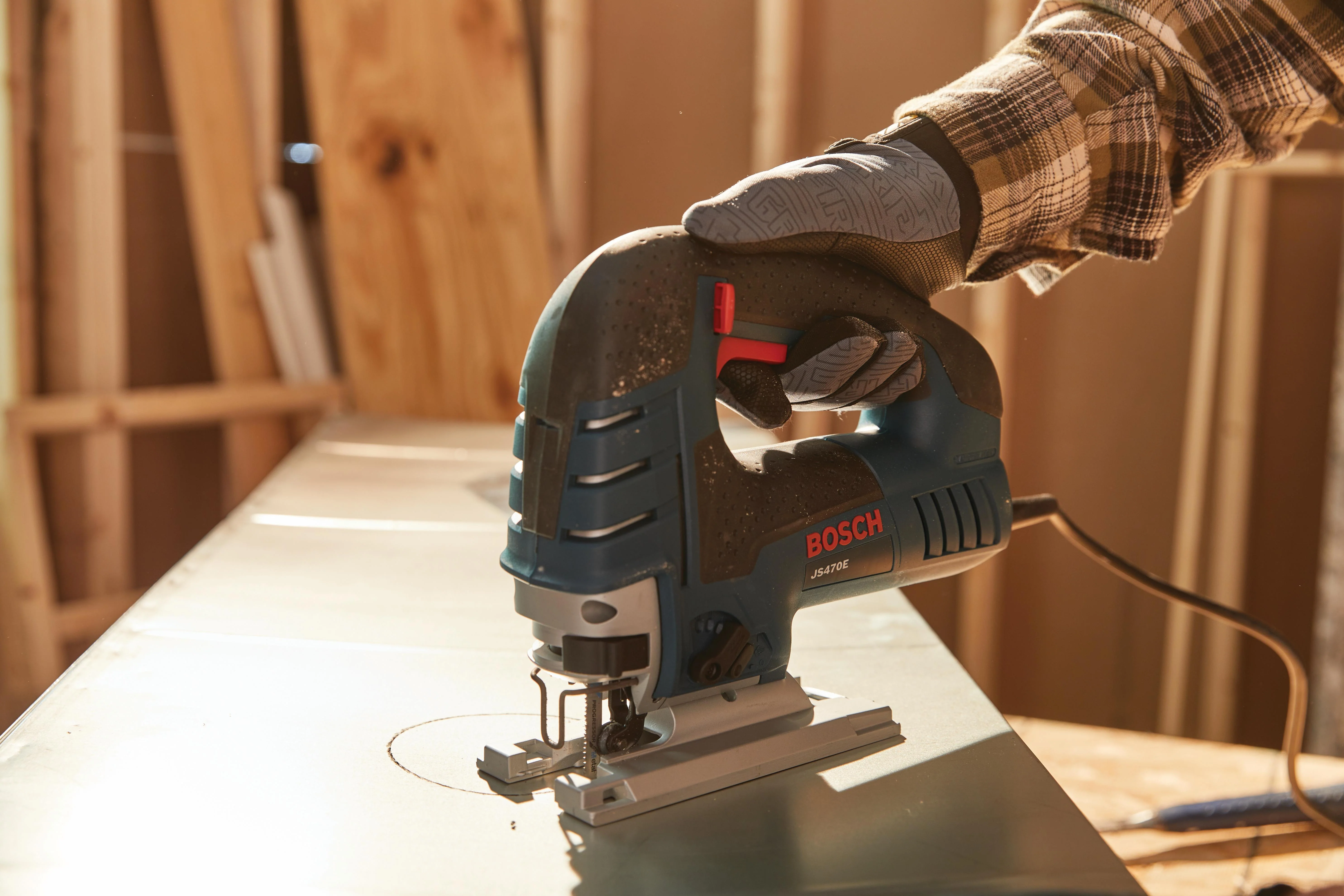 Bosch 7.0 Amp Top-Handle Jig Saw - Image 10