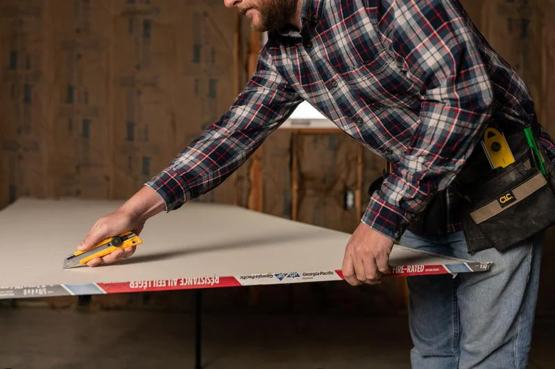 Olfa L-1 18mm Ratchet Lock Utility Knife - Image 5