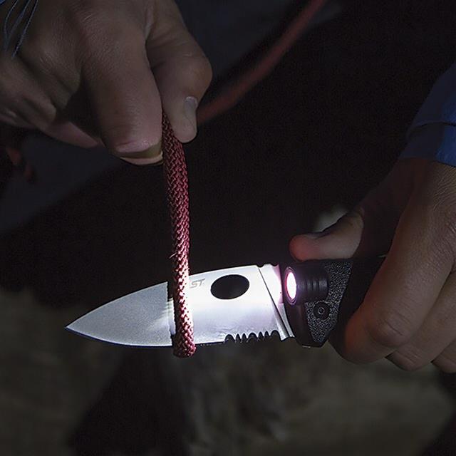 Coast LK375 Line Lock Knife w/ LED Light - Image 2