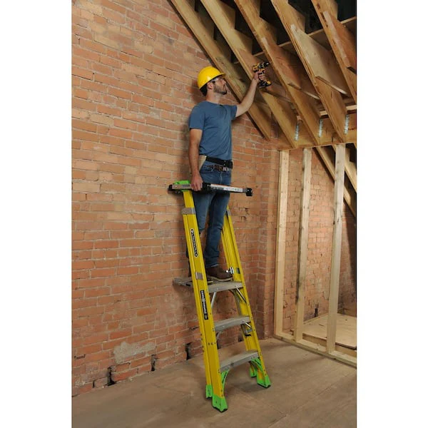 Louisville Pinnacle Gate For Platform Ladders - Image 2