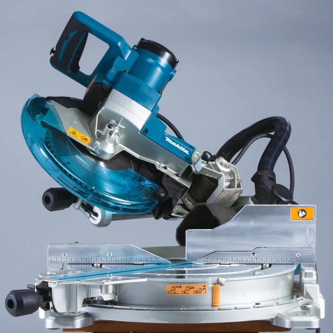 Makita 10" Sliding Compound Mitre Saw - Image 3