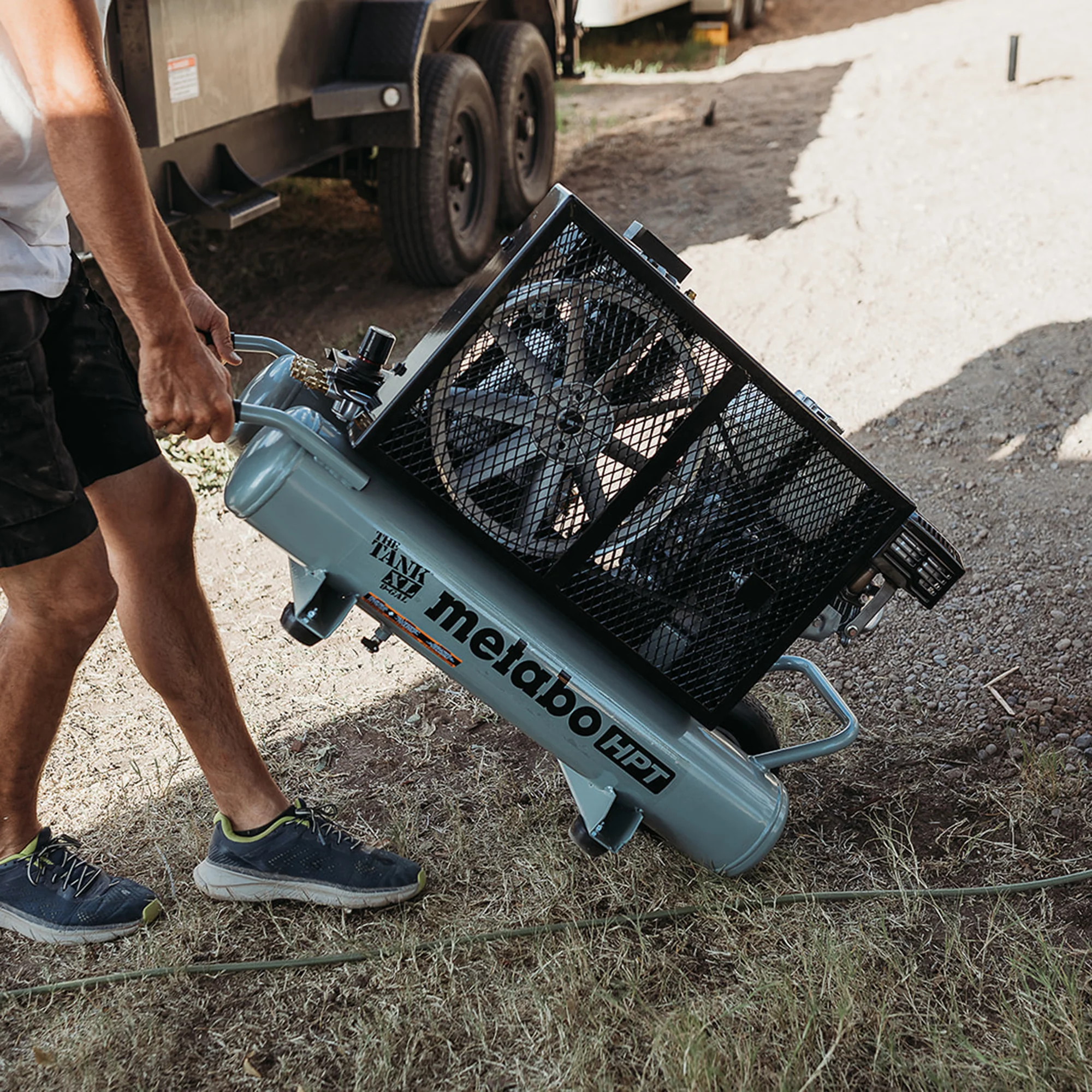 Metabo 5.5 HP 8 Gallon Gas Compressor - Image 4