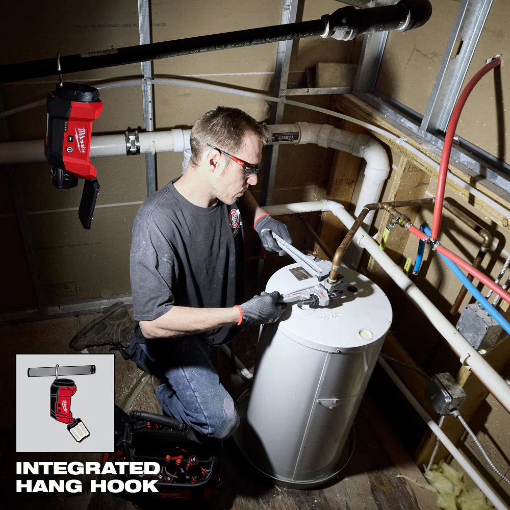 Milwaukee M12 ROVER Multi-Direction PACKOUT Flood Light - Image 7