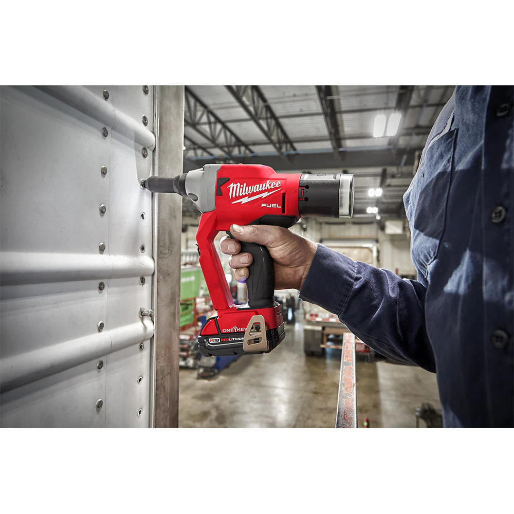 Milwaukee M18 FUEL 1/4" Blind Rivet Tool w/ ONE-KEY - Image 8