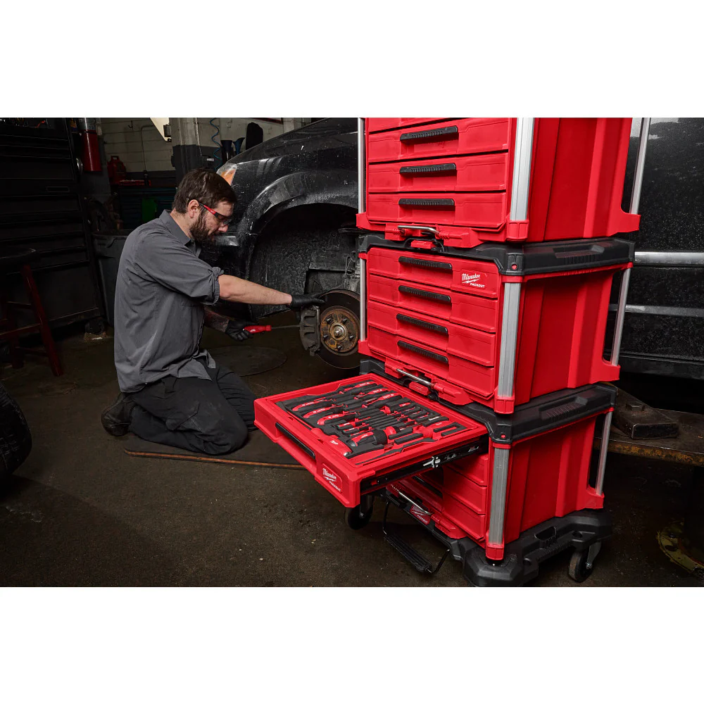Milwaukee 64 pc. PACKOUT 4-Drawer Tool Box Hand Tool Set - Image 10
