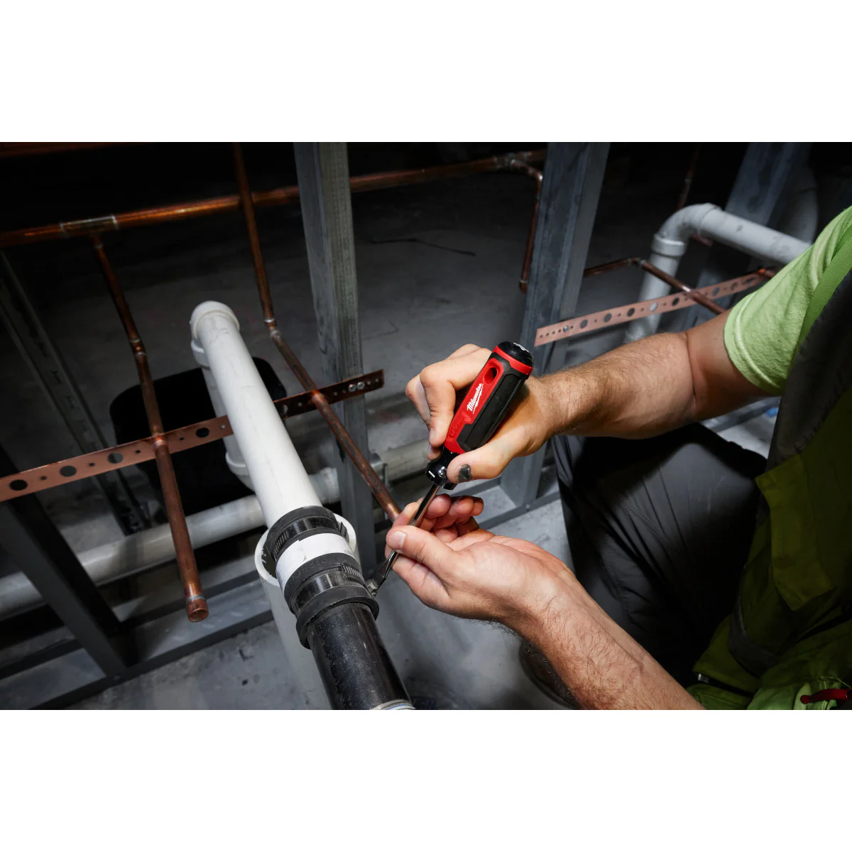Milwaukee 1/4" Slotted 4" Cushion Grip Screwdriver (USA) - Image 6