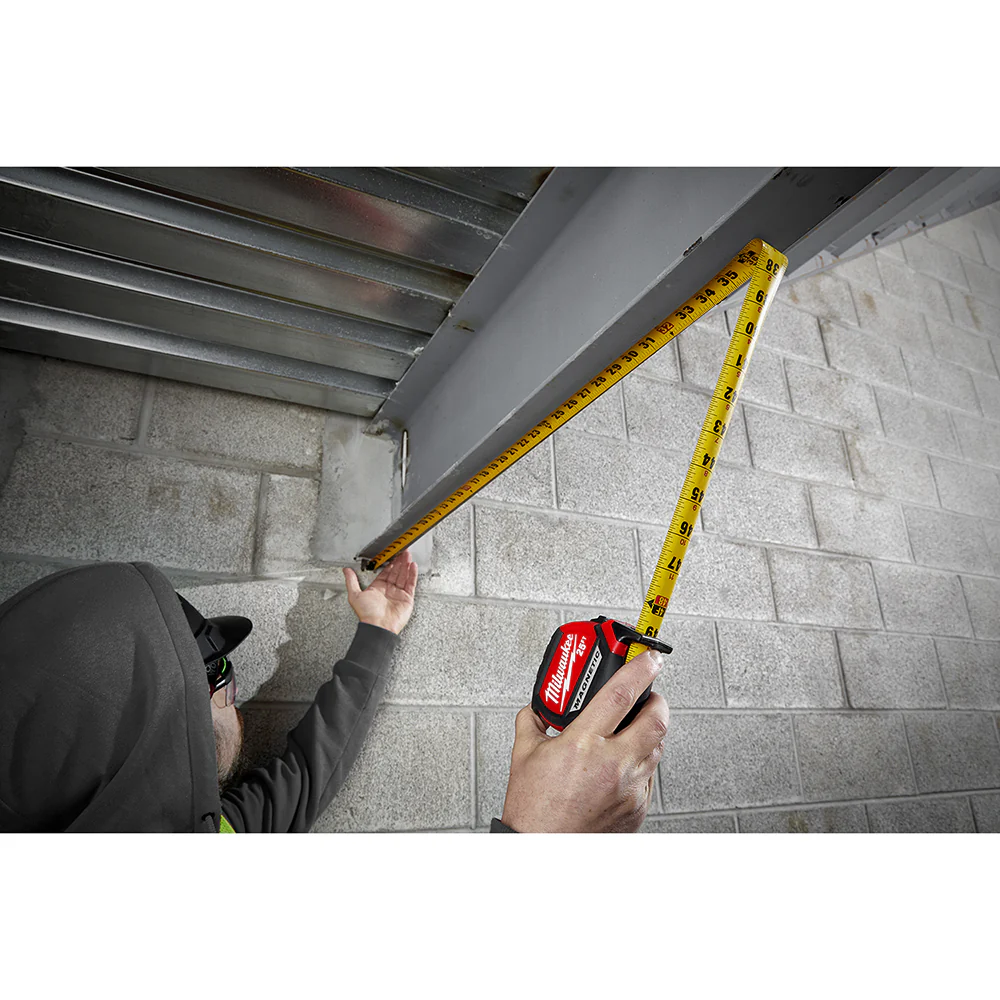 Milwaukee 2-Pack 26ft/8m Compact Magnetic Wide Blade Tape Measure - Image 10