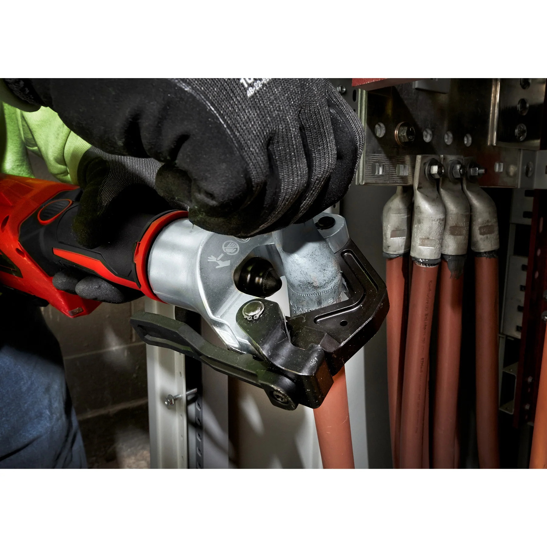 Milwaukee M18 FORCE LOGIC 750 MCM Dieless Crimper Kit - Image 13