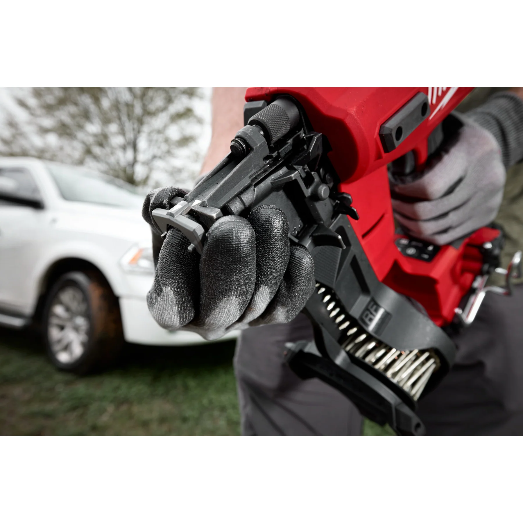 Milwaukee M18 FUEL Coil Roofing Nailer - Tool Only - Image 22