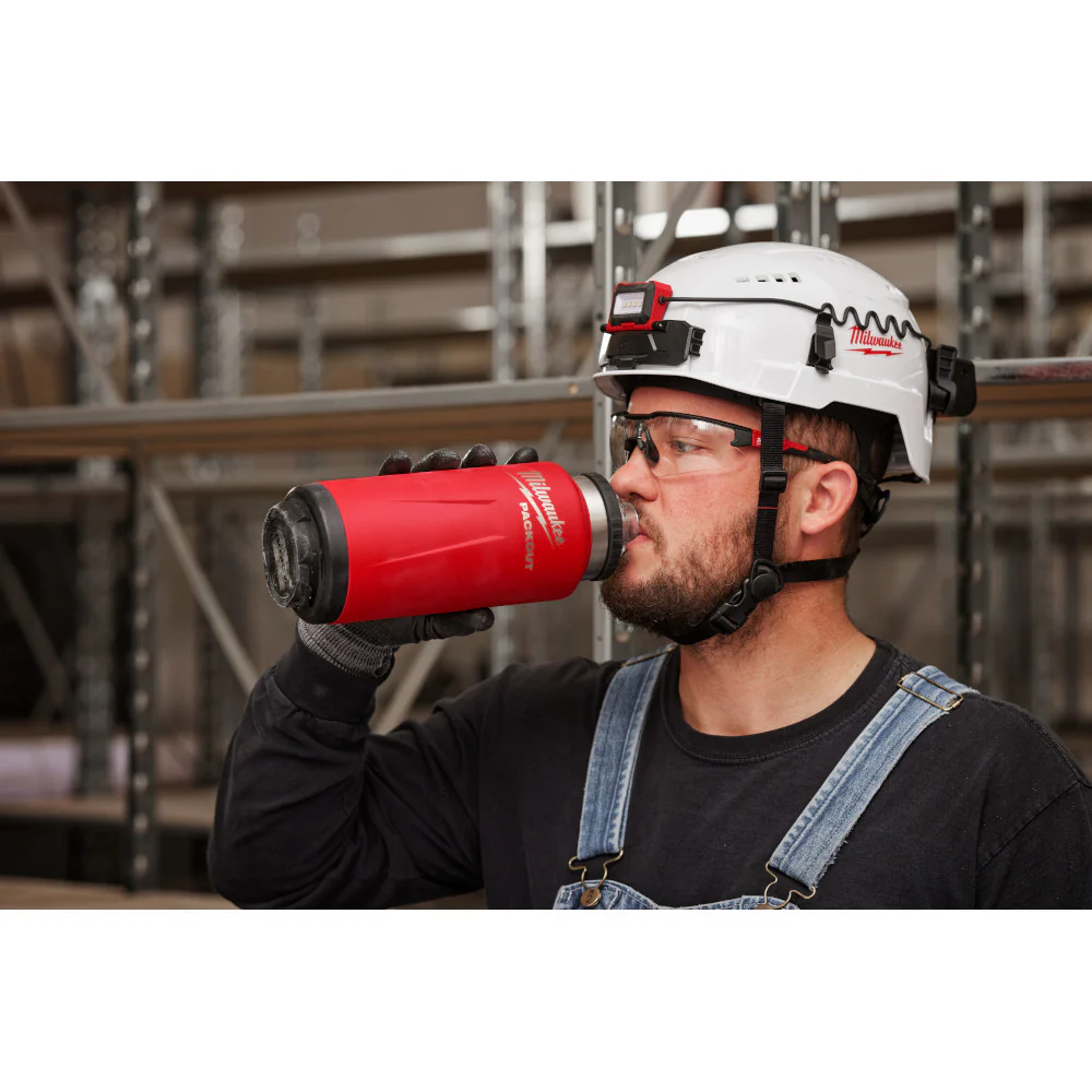 Milwaukee PACKOUT 24 oz. Insulated Bottle w/ Chug Lid - Image 21