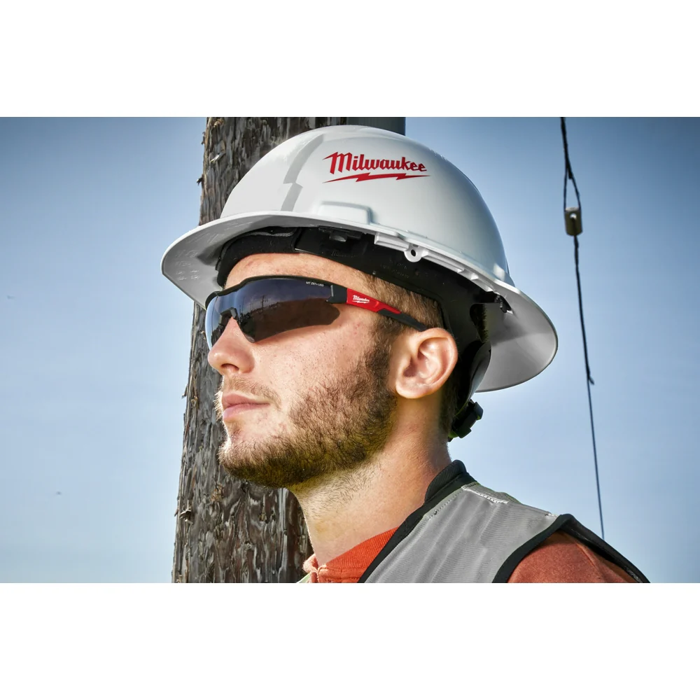 Milwaukee Safety Glasses Anti-Scratch Lenses - Image 9