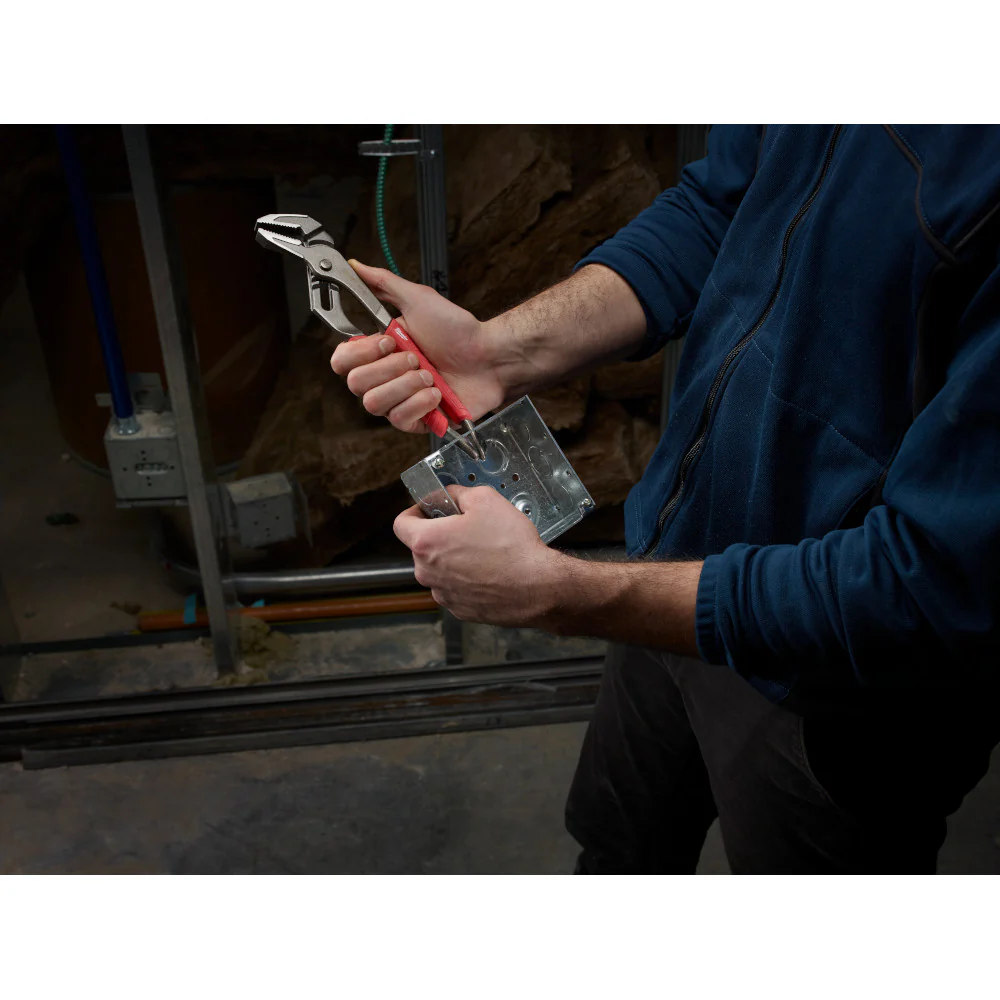 Milwaukee Straight-Jaw Pliers - Image 14