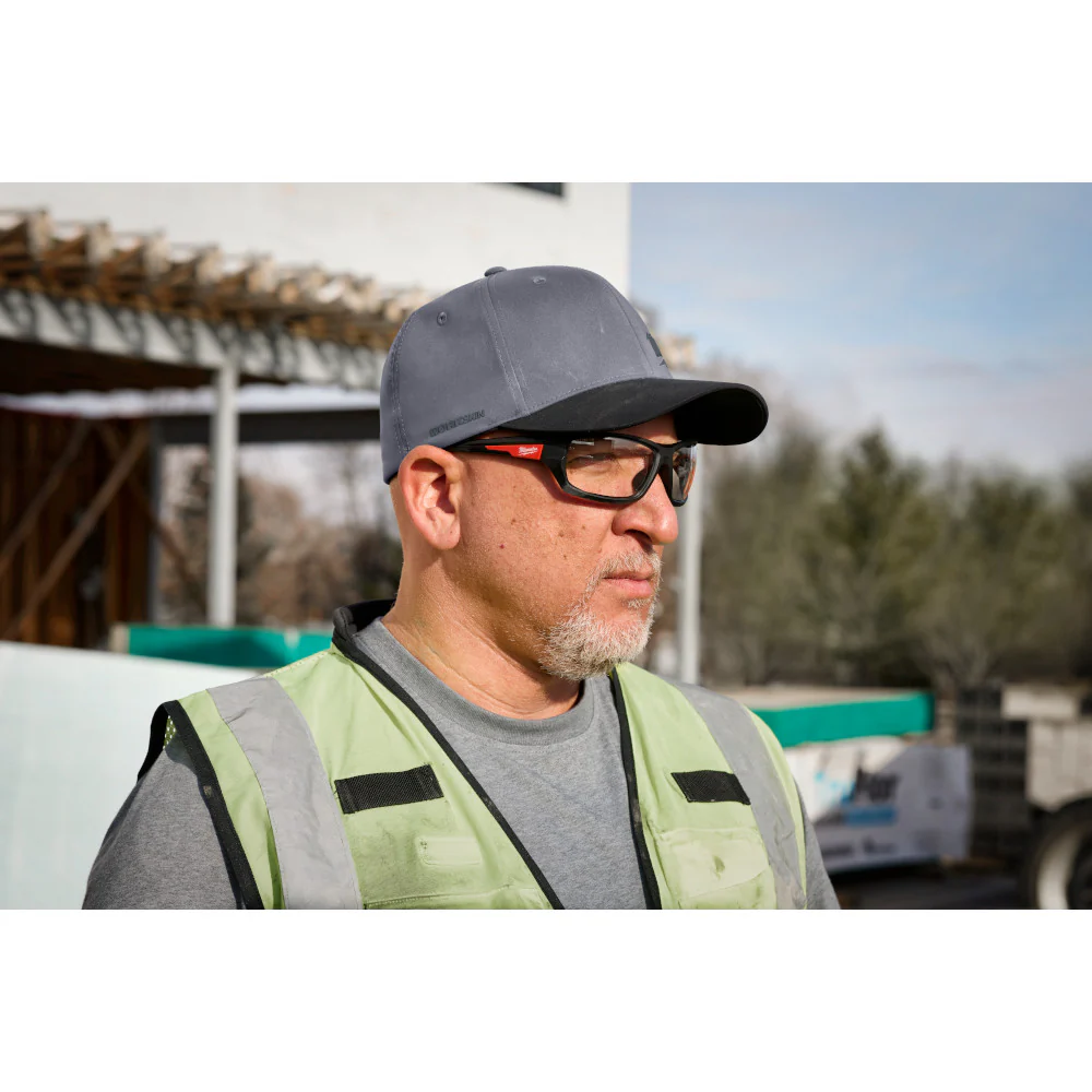 Milwaukee WORKSKIN Performance Fitted Hat - Image 13