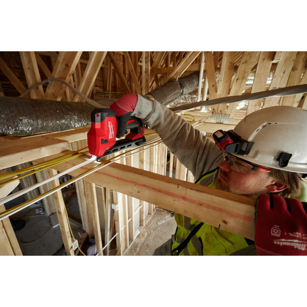 Milwaukee 1" Insulated Cable Staples - Image 9