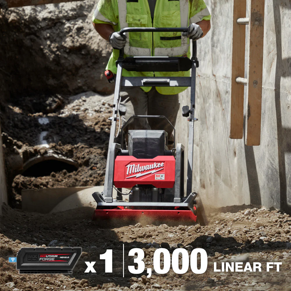 Milwaukee MX FUEL™ 20" Plate Compactor Kit - Image 7