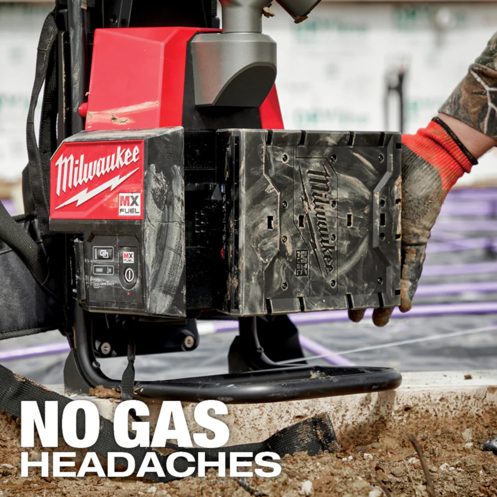 Milwaukee MX FUEL Backpack Concrete Vibrator Kit - Image 9