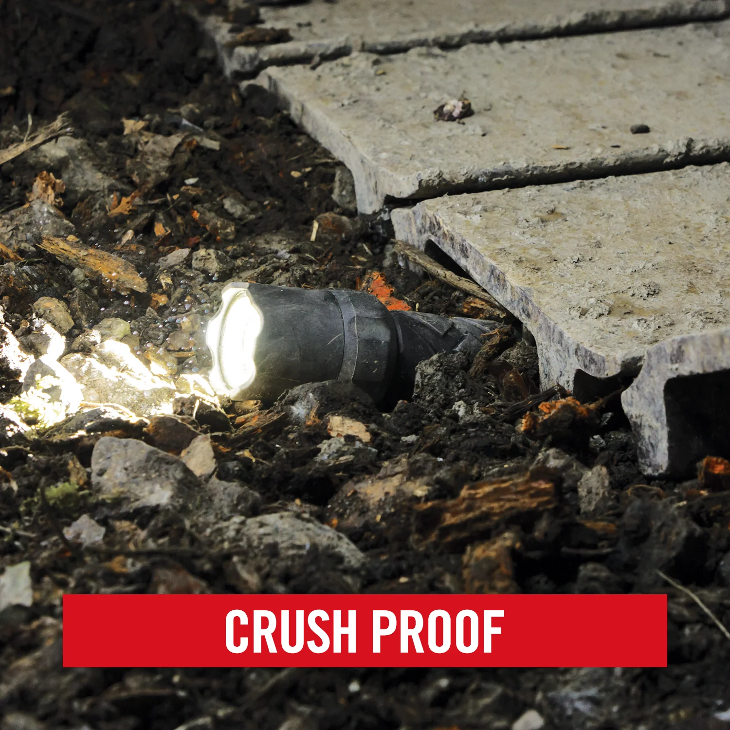 Coast Polysteel 600 Pure Beam Focusing LED Flashlight - Image 7