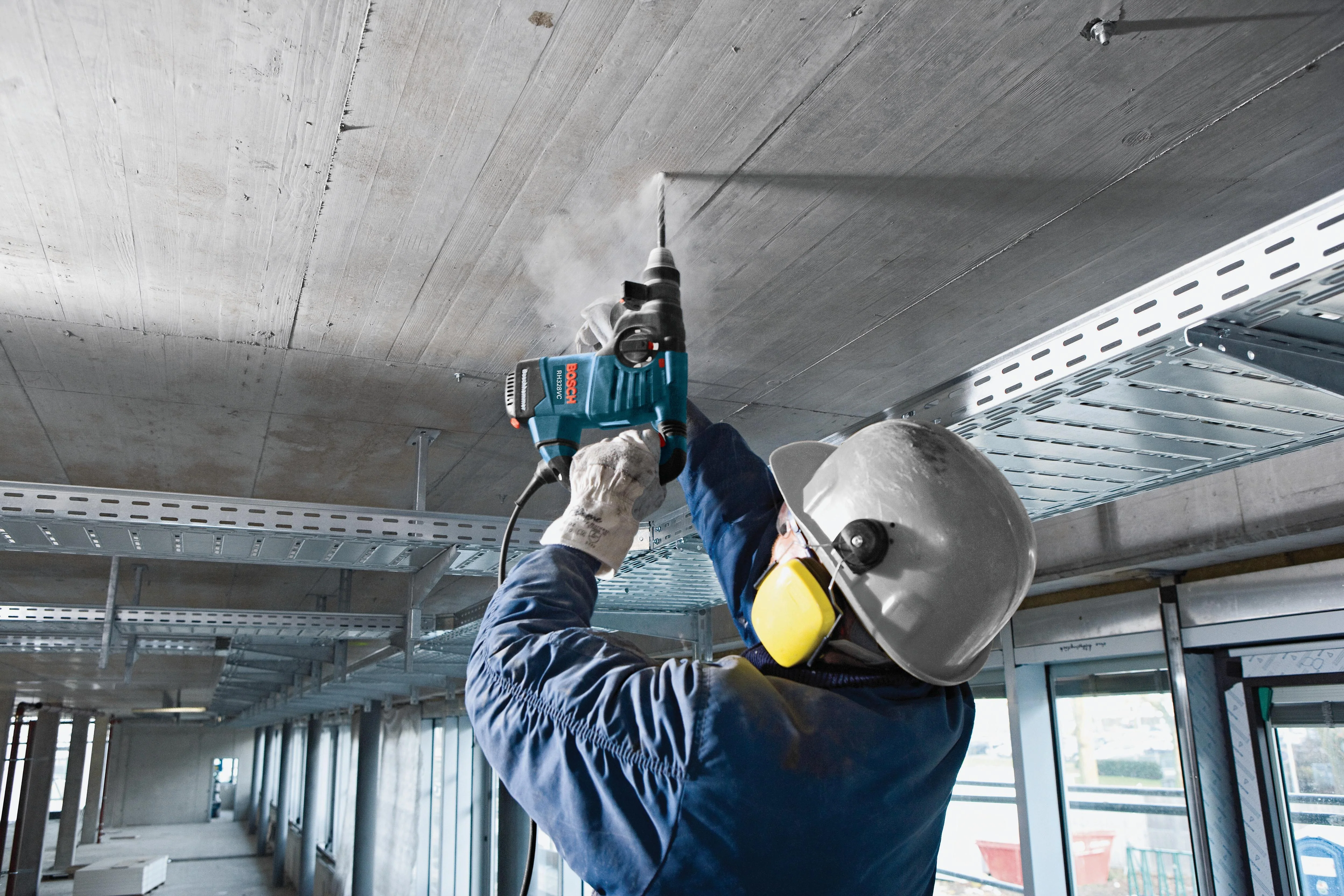Bosch SDS Plus® 1-1/8" Rotary Hammer - Image 5