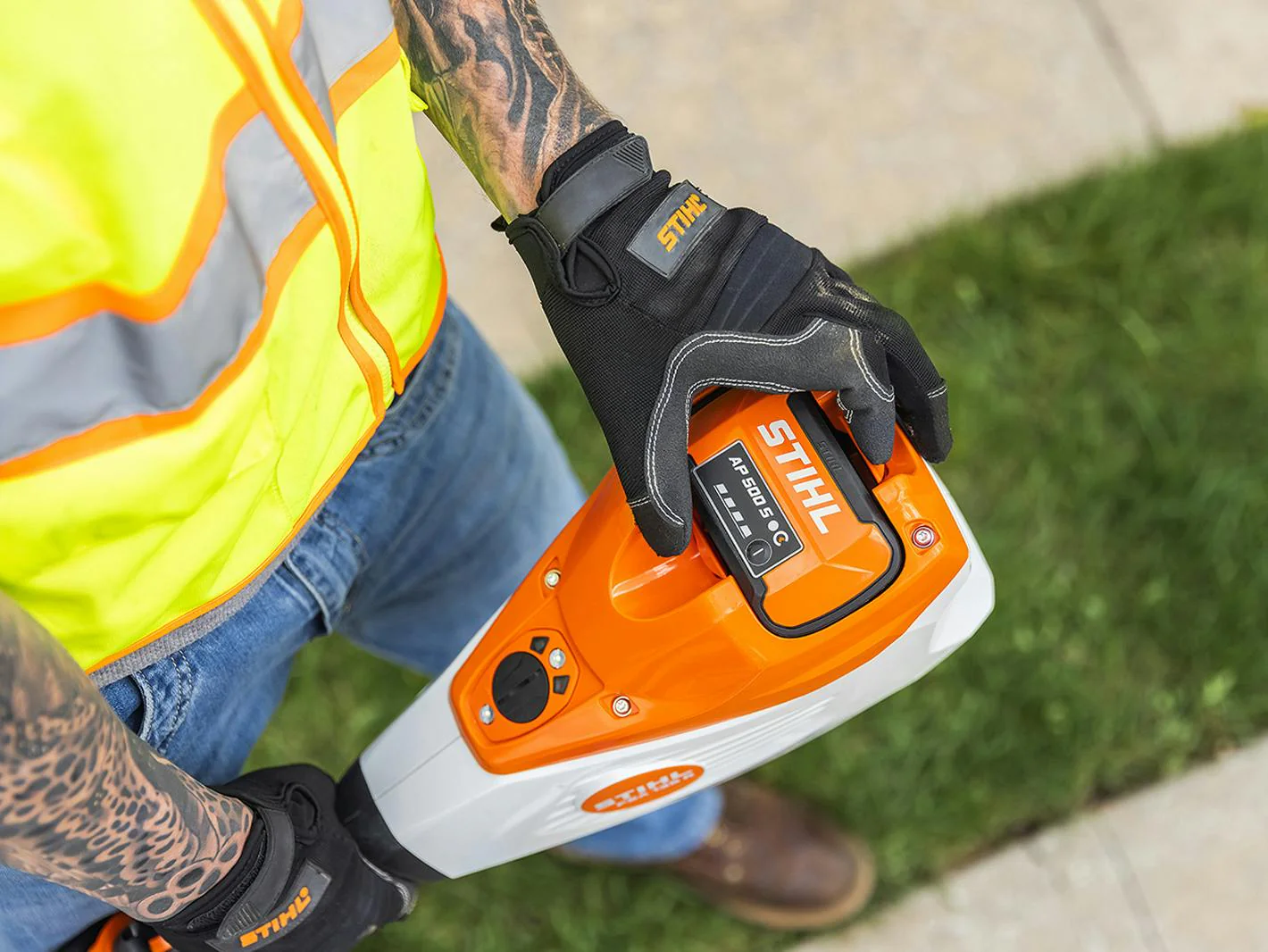 STIHL AP 500S 36V Lithium-Ion Battery - Image 3