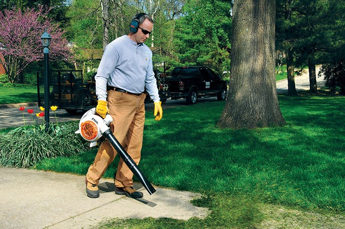 STIHL BG 86 Handheld Gas Leaf Blower (27.2cc) - Image 3