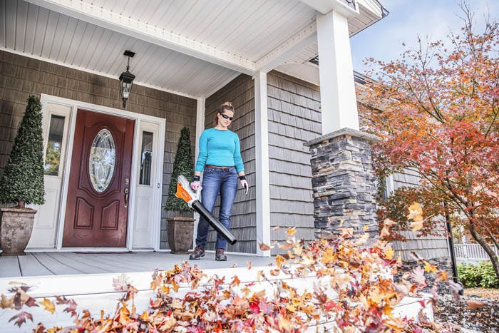 STIHL BGA 45 Integrated Battery Cordless Leaf Blower - Image 3
