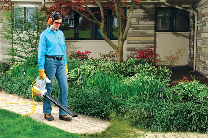 STIHL BGE 61 Single Speed Electric Leaf Blower - Image 2